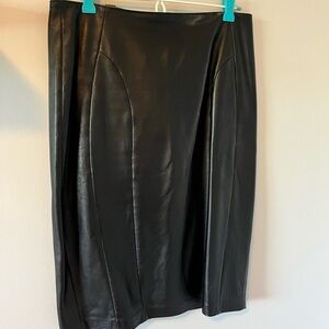 Black leather Danier pencil skirt. Size 6.
